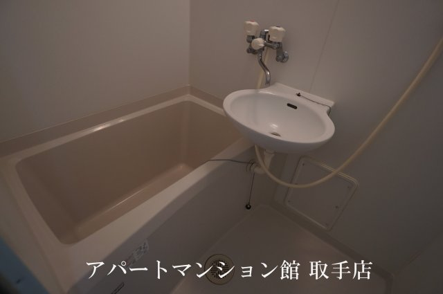 レオパレスグレイスの浴室|画像5