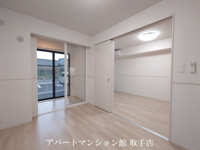 ベル・コリーヌＢの居間・リビング