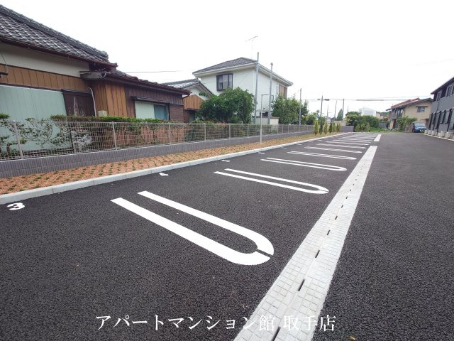 ベル・コリーヌＢの駐車場