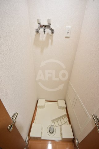 リーガルあみだ池新町　堀江小学校区の設備|リーガルあみだ池新町　洗濯機置き場