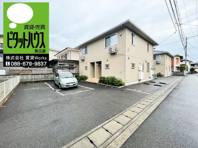 ウィズ 城南　E棟