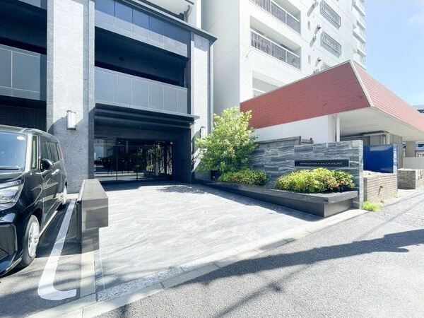 オープンレジデンシア名古屋FRONTのエントランス