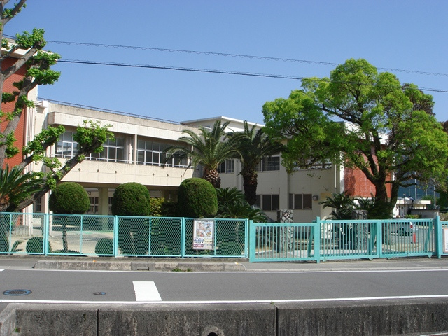 ソレイユＭの周辺|南吉井小学校 1100m