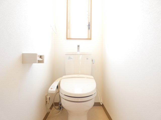 ソレイユＭのトイレ|★温水洗浄便座がついており使いやすいトイレです