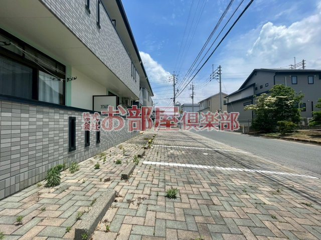 8LEAVESの駐車場|駐車場です