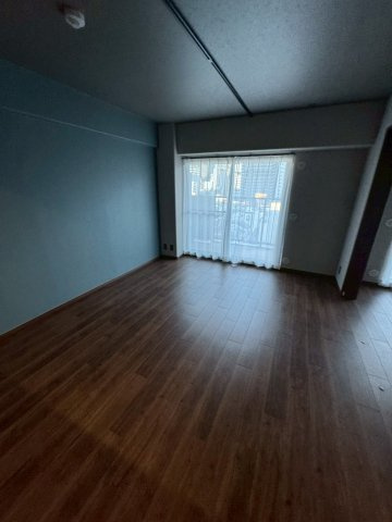 レック北梅田の居間・リビング|こちらのリビングで趣味の時間をお楽しみください