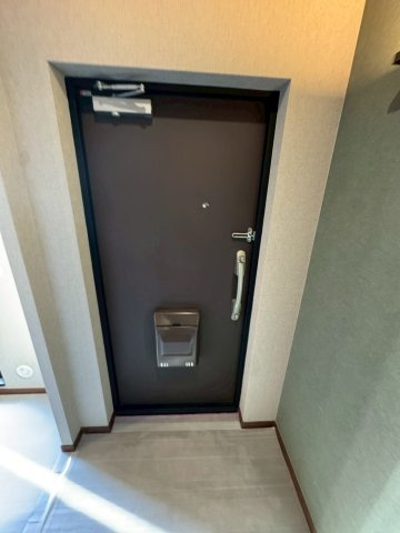 レック北梅田の玄関|落ち着いた玄関です