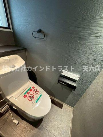 ノーブル南森町Ⅱ番館のトイレ|シンプルで使いやすいトイレです