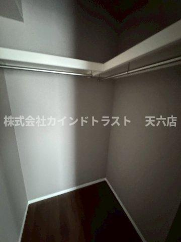 ノーブル南森町Ⅱ番館の収納|専用の収納スペースです