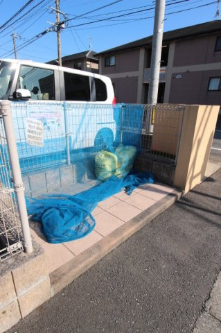 カーサ　マローン　B棟のその他共用部分|便利な敷地内ゴミ置き場もあります♪
