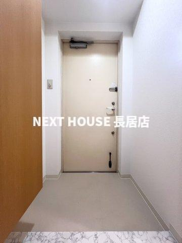 コンフォール平野の玄関