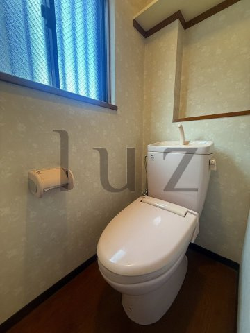 ヴィラ神奈川のトイレ|清潔感のあるトイレです。