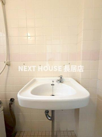 エイトビル岸里の洗面所