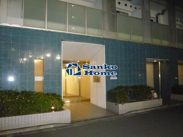 プラウドフラット隅田リバーサイドのエントランス