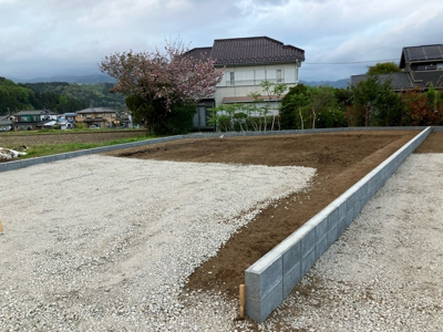 【外観】 | 駿東郡小山町菅沼 新築一戸建て 3号棟 | 現在建築中の外観画像です。ご内覧は同じメーカーの完成物件へご案内いたしますので、いつでもご相談ください！