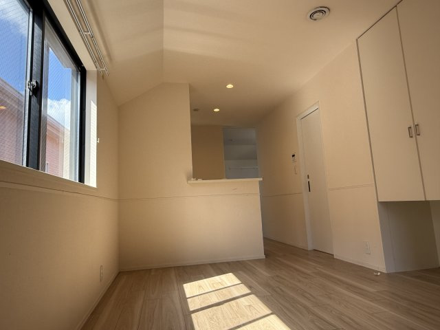ＬＡ　ＣＡＳＡ　Ｄ’ＯＬＩＶＡの居間・リビング