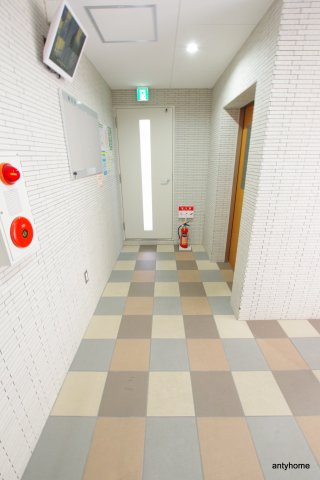 ES-Grande大阪福島　仲介手数料無料のロビー