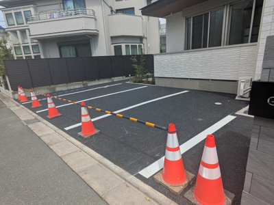 駐車スペース３台分