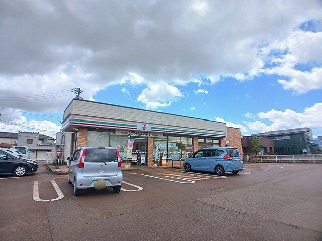 ルミナの周辺|セブンイレブン東本成寺店まで787m