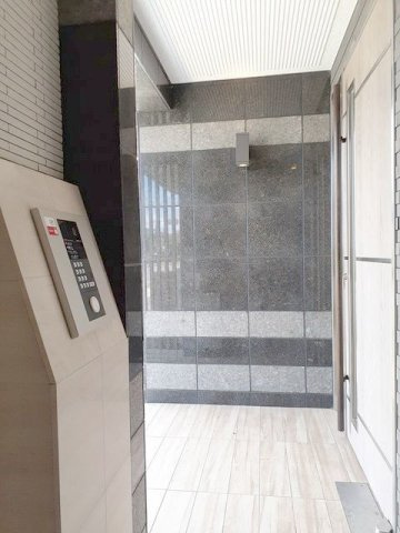 グレイスコモンズ東静岡のエントランス