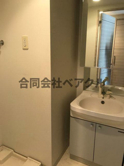 【洗面所】 | エスリード烏丸五条駅前 | コンパクトで使いやすい洗面所