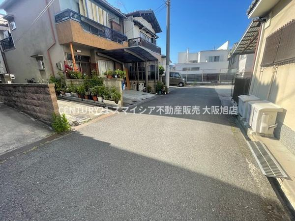 【前面道路含む現地写真】 | 羽曳野市はびきの5丁目　収益中古戸建