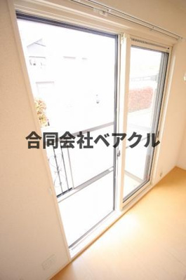 【バルコニー】 | シエスタ | 外からの目が気にならないバルコニーで洗濯物が干せます
