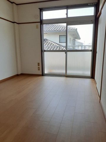 レピュートおんつかの内装
