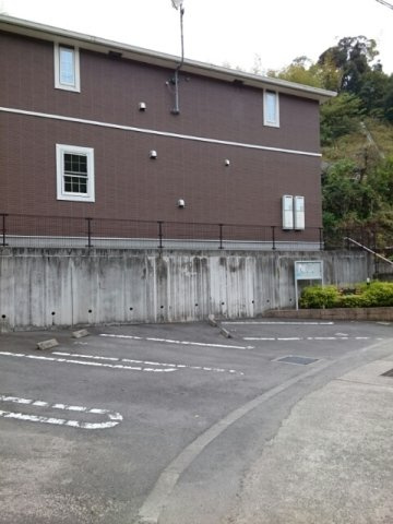 ステップハウスⅡの駐車場