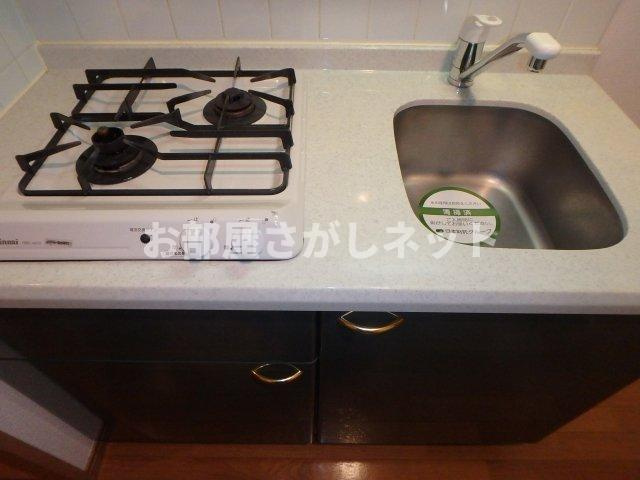 ステージファースト代々木公園【おとり物件なし】#学生・社会人にオススメ！初期費用分割払いOK！のキッチン|システムキッチン（2口ガスコンロ）