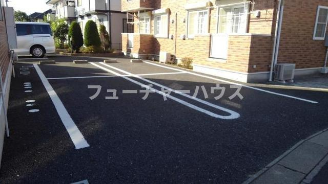 メゾンソレイユⅡの駐車場|駐車場に車を止められます