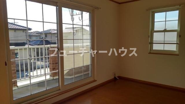メゾンソレイユⅡの居間・リビング|ゆったり過ごせるリビングです