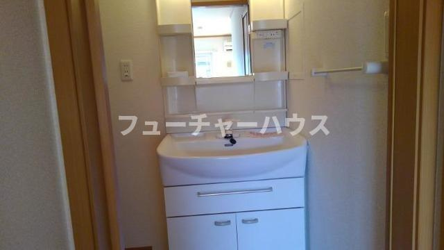 メゾンソレイユⅡの洗面所|コンパクトで使いやすい洗面所