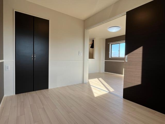 富山市黒崎新築アパートの内装|洋室（イメージ）