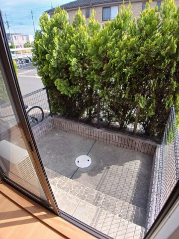 ビクトリア弐番館の庭