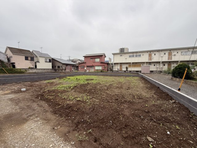 【前面道路含む現地写真】 | 鴻巣市本町二丁目売地 | A区画