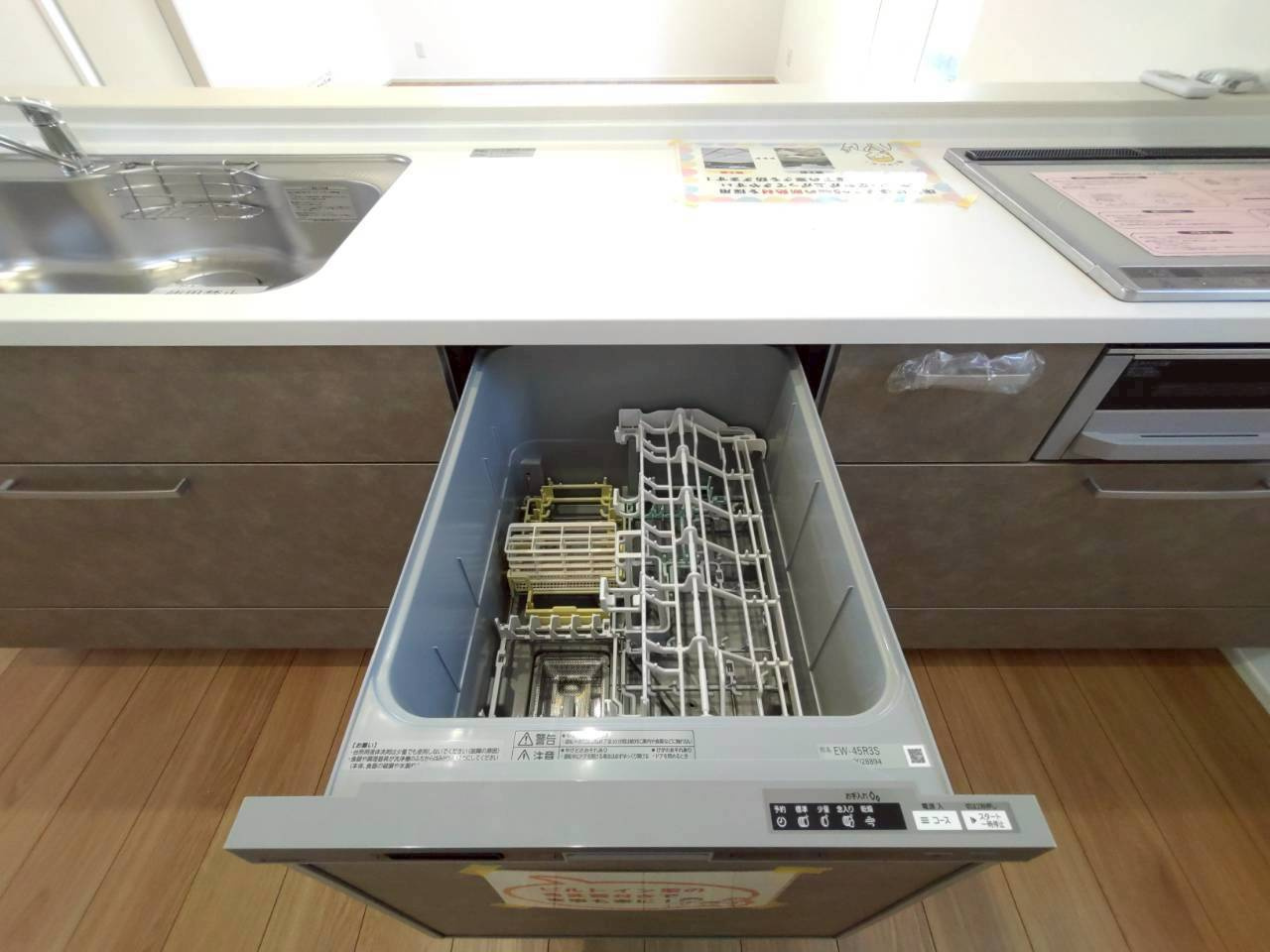 柳川市吉原の新築一戸建のキッチン