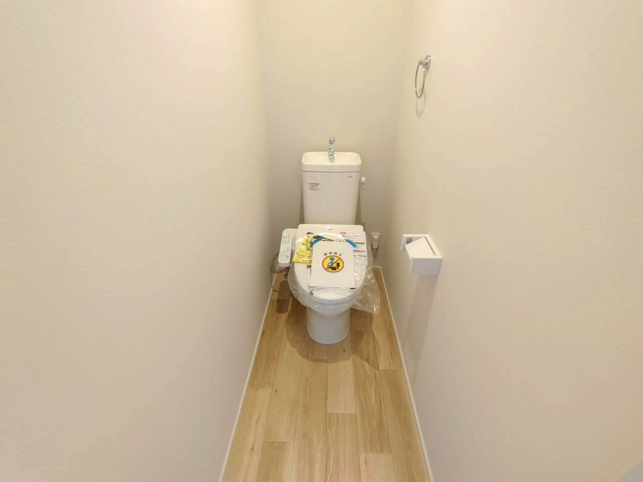 柳川市吉原の新築一戸建のトイレ