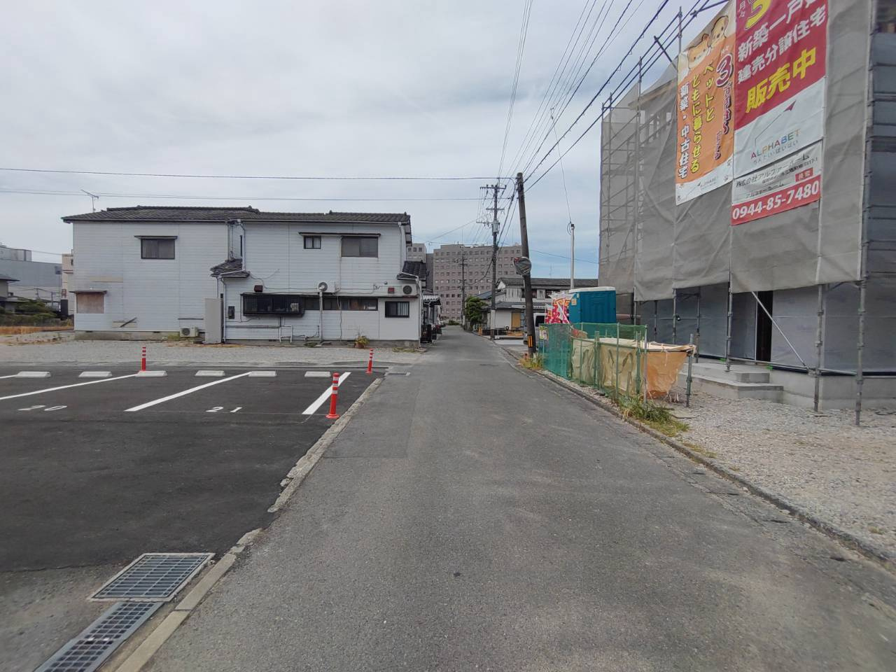 大川市大字酒見の新築一戸建の前面道路含む現地写真