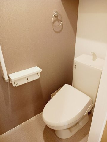 ヴィラ　かすみのトイレ|落ち着いたトイレです