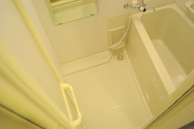 【浴室】 | レオネクストうねの | 浴室乾燥機つきで洗濯物も干せます！