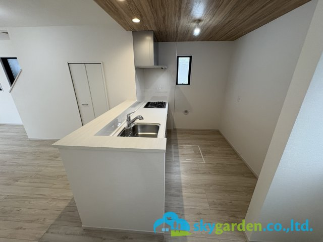 藤沢市本藤沢３期　新築戸建　全２棟2号棟のキッチン