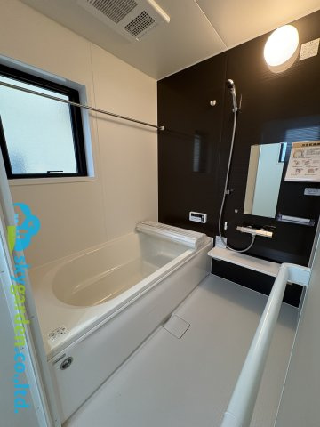 藤沢市本藤沢３期　新築戸建　全２棟2号棟の浴室|乾燥機能付きの浴室