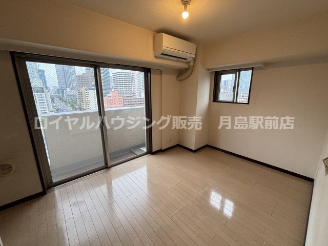☆二面採光の洋室☆