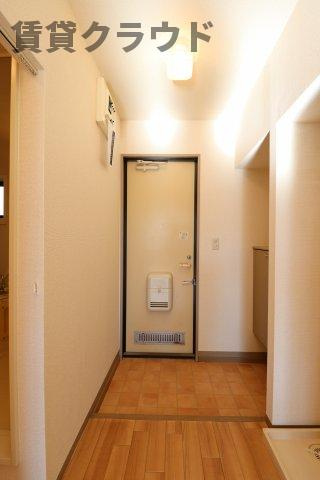 ルミエール末広の玄関|きれいな玄関です
