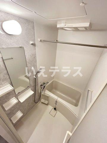 アドバンス神戸ラシュレの浴室