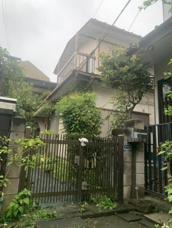 志木市本町三丁目 戸建のエントランス