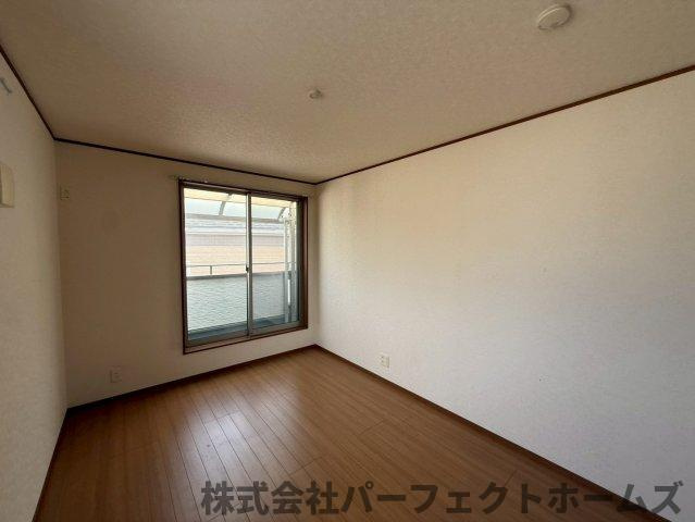 長尾台4丁目戸建の洋室|ゆったりした洋室です