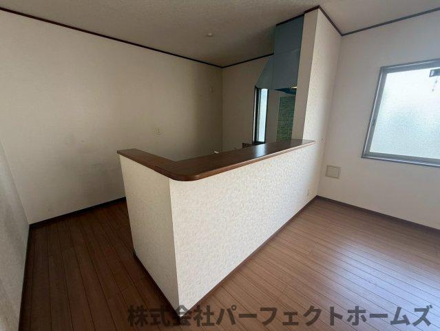 長尾台4丁目戸建のキッチン|コンパクトなキッチンで掃除もラクラク