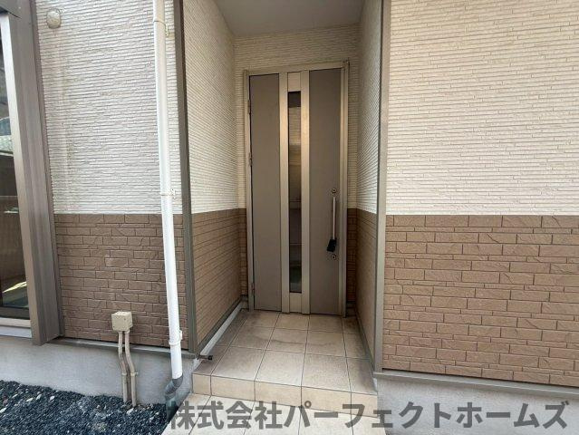 長尾台4丁目戸建の玄関|ゆったりとした玄関です